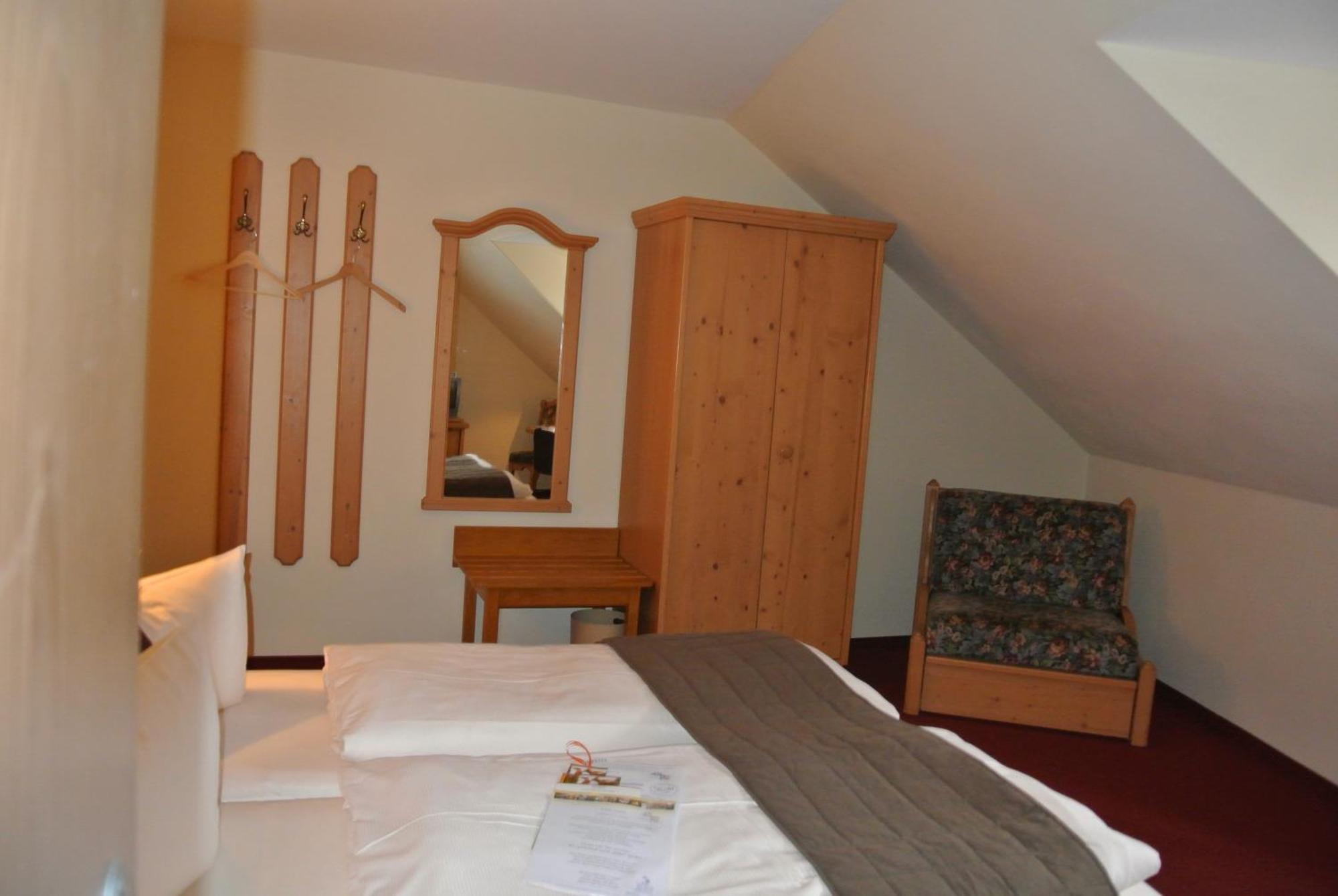 Akzent Hotel Am Bach Детелбах Екстериор снимка