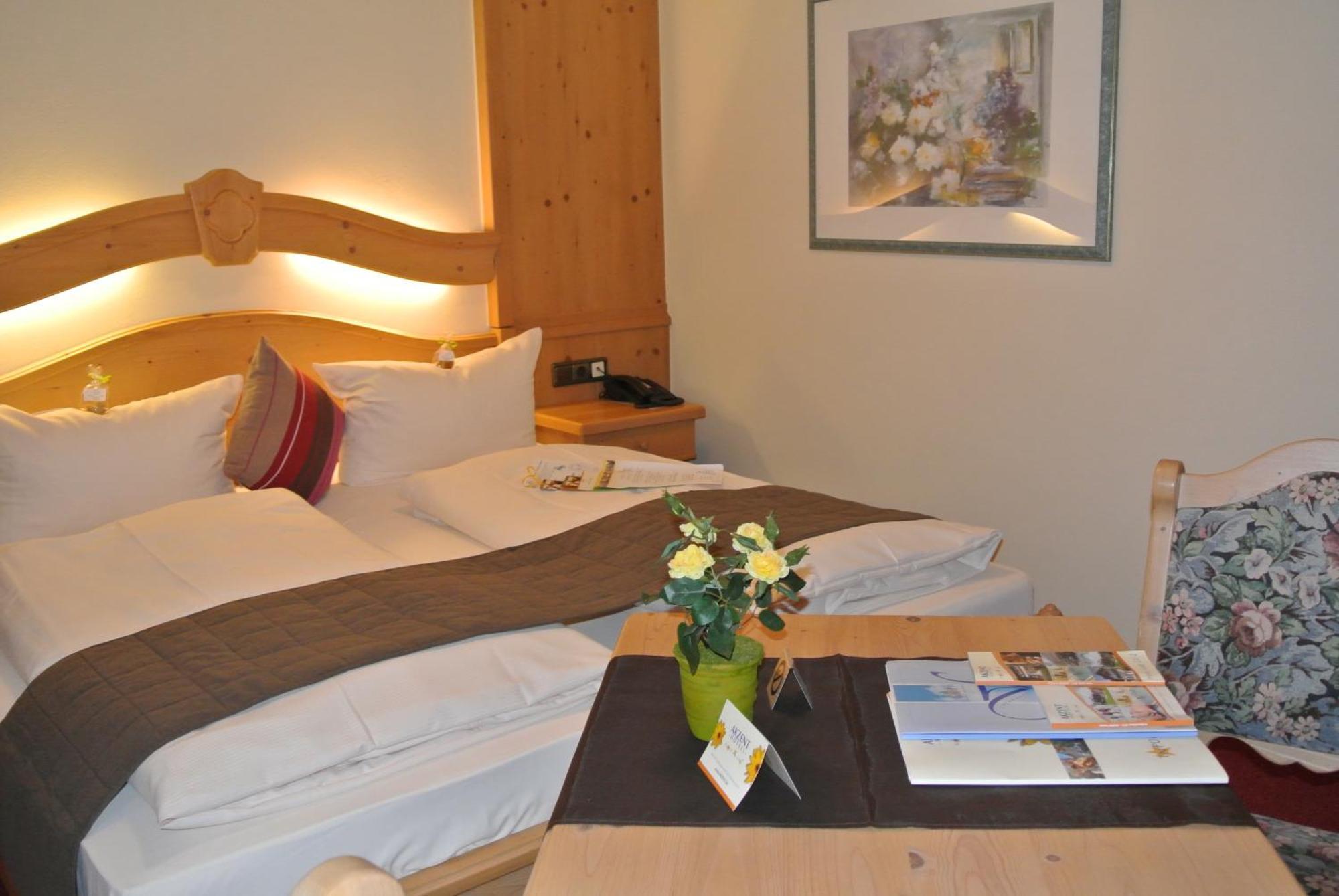 Akzent Hotel Am Bach Детелбах Екстериор снимка