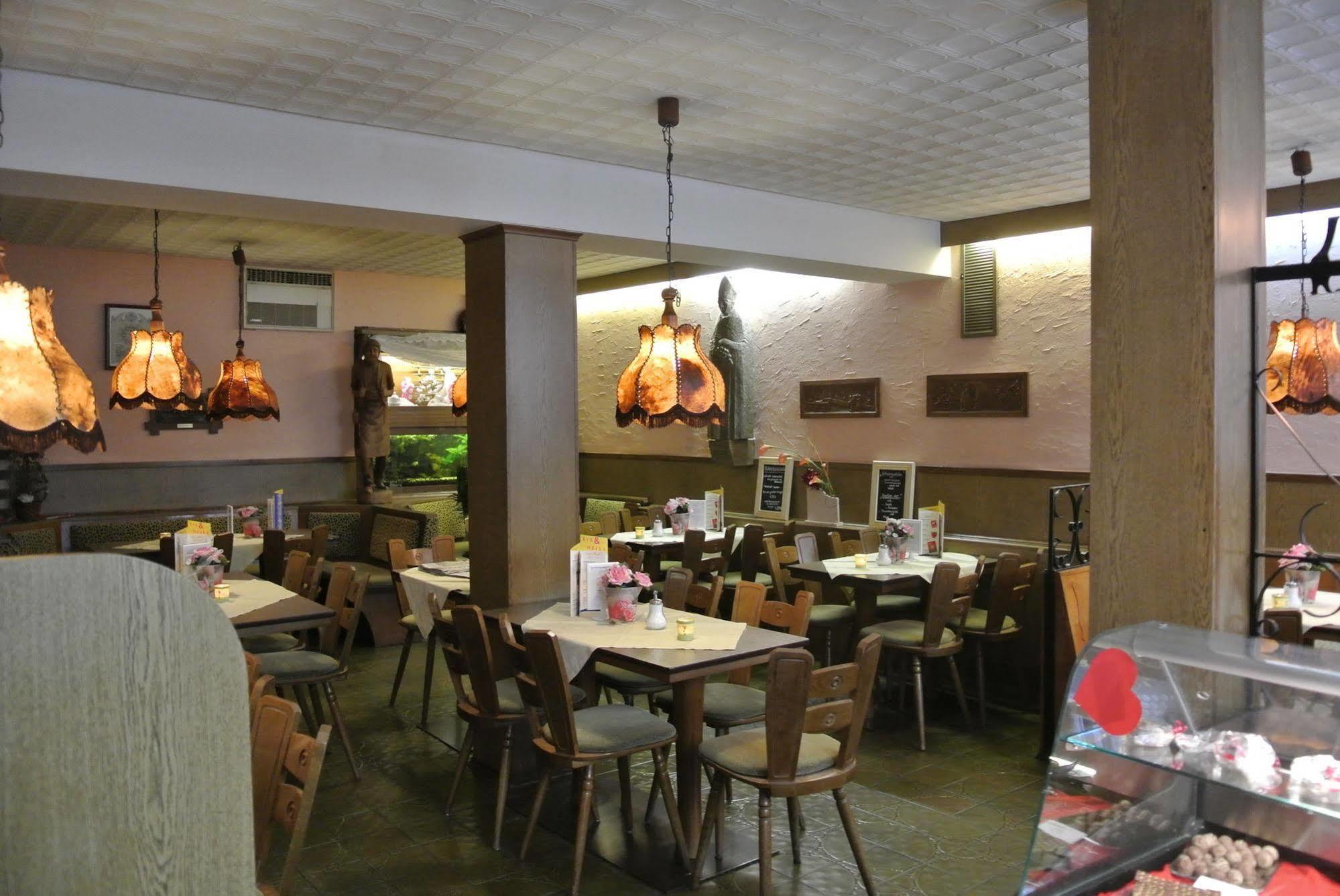 Akzent Hotel Am Bach Детелбах Екстериор снимка
